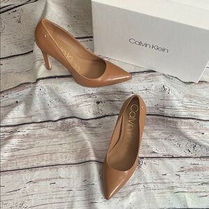 Calvin Klein Caramel Tan Brown Heels 8M